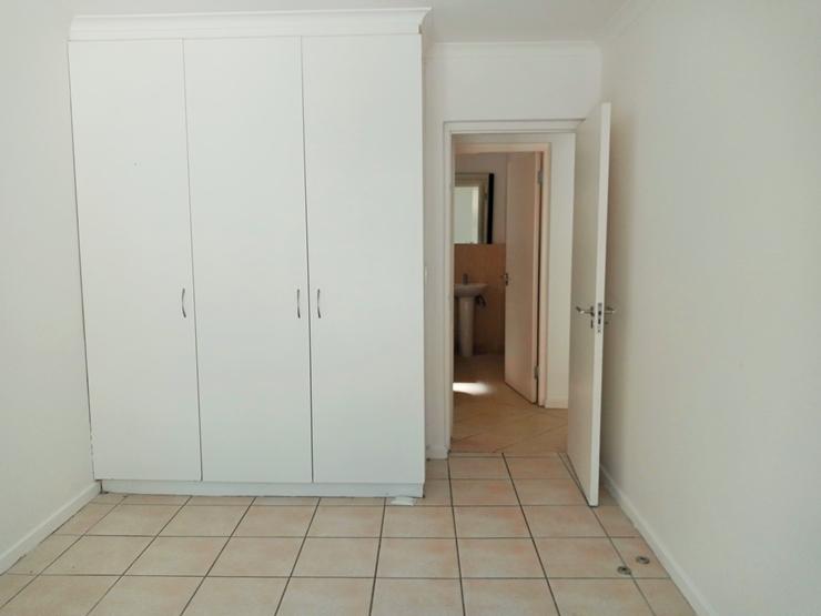 3 Bedroom Property for Sale in Somerset West Mall Triangle Western Cape